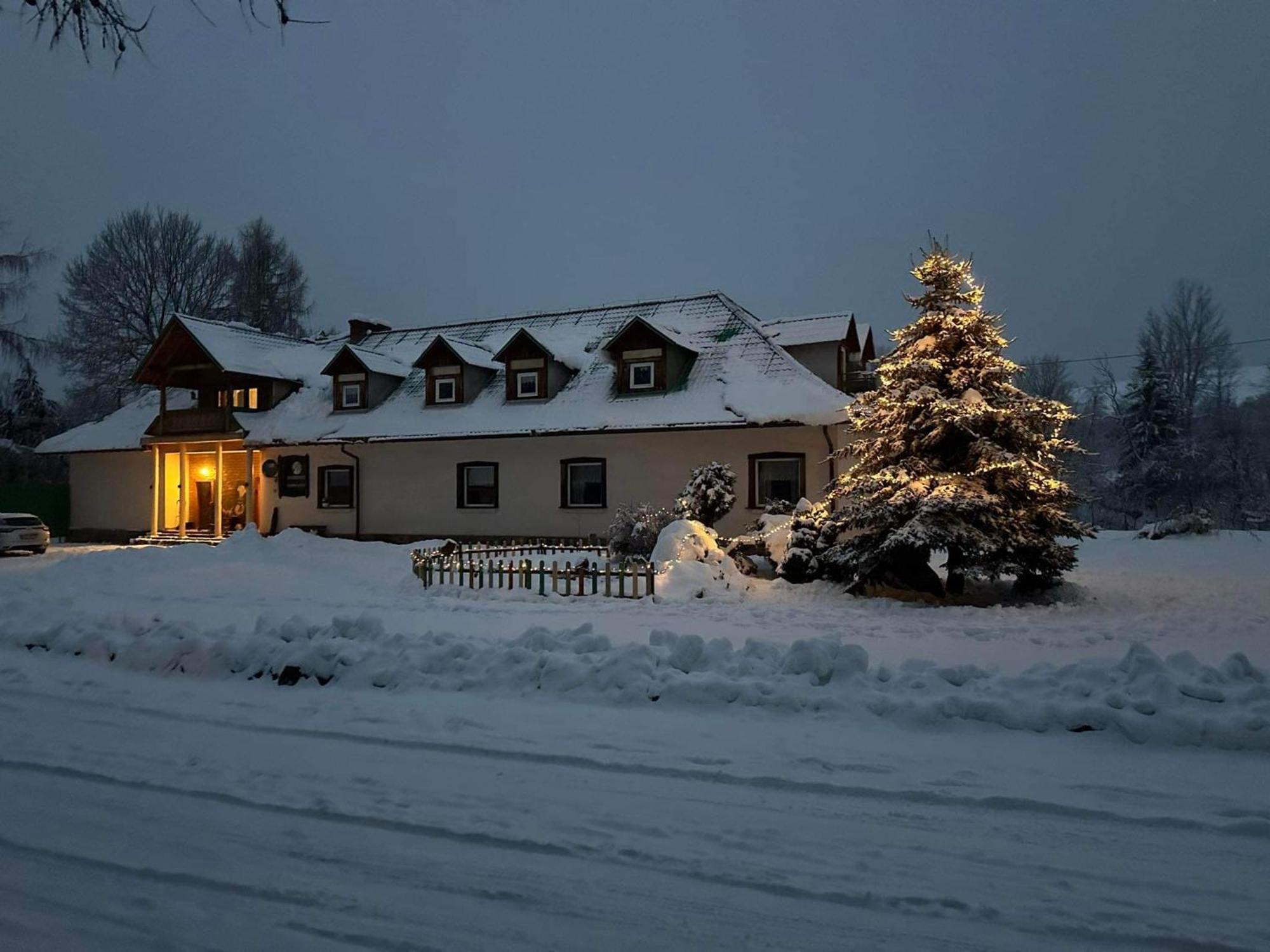 Latarnia Wagabundy Bieszczady Hotell Wola Michowa Exteriör bild